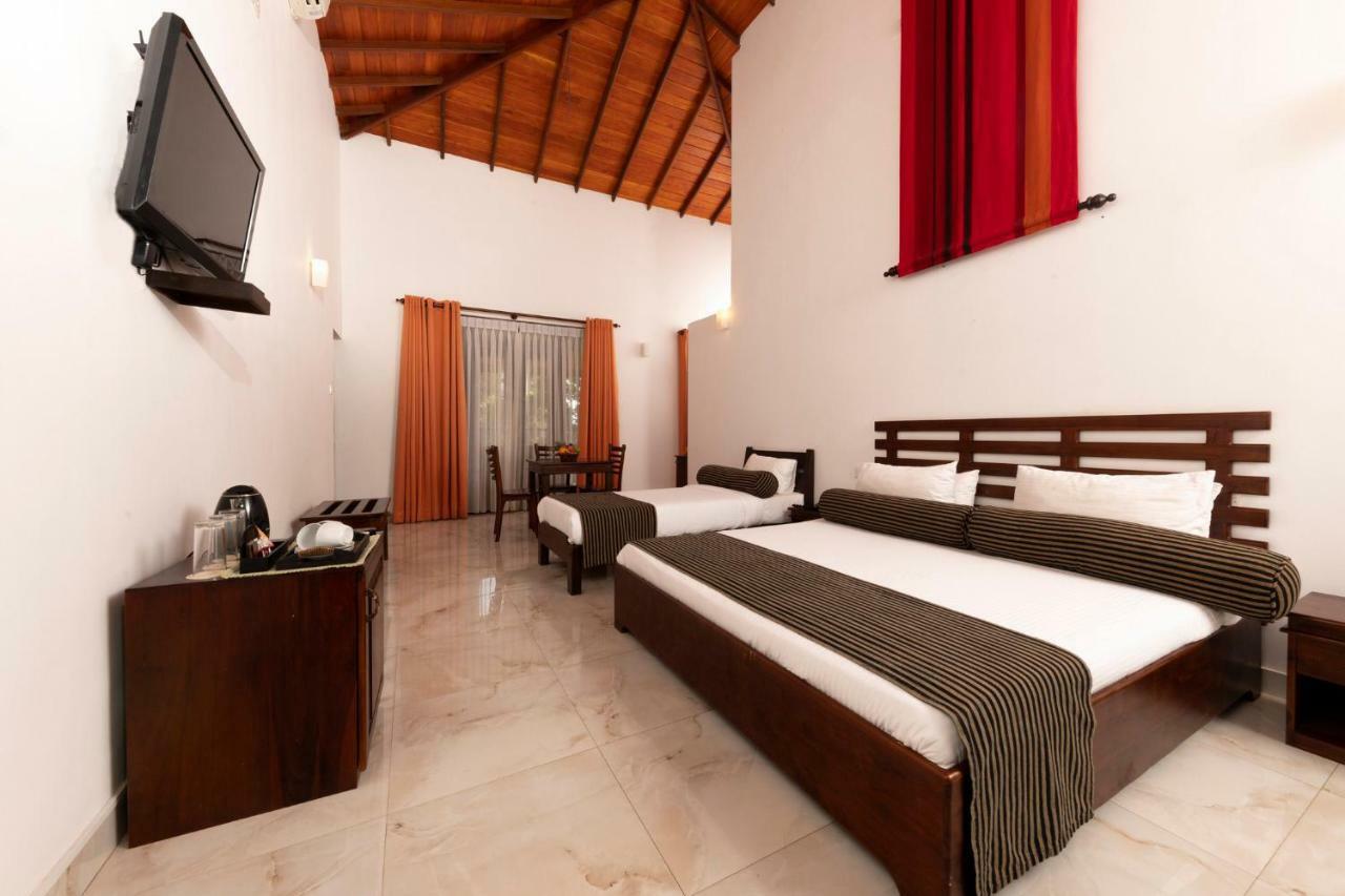 Melheim Kandy Villas מראה חיצוני תמונה